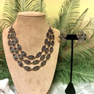 Vintage gold tone necklace set